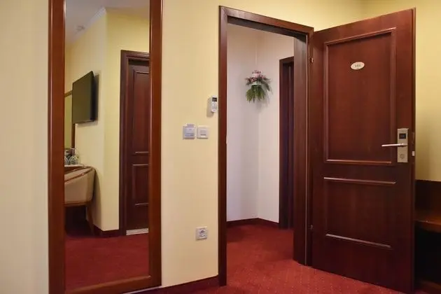 Comfort Tek Büyük Yataklı Oda