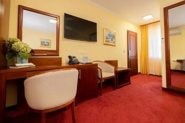 Comfort Tek Büyük Yataklı Oda