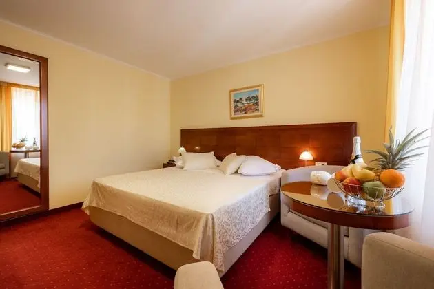 Comfort Tek Büyük Yataklı Oda