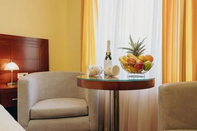 Comfort Tek Büyük Yataklı Oda