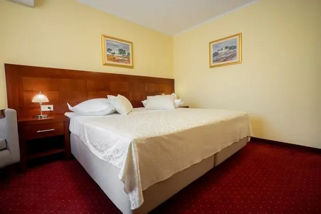 Comfort Tek Büyük Yataklı Oda