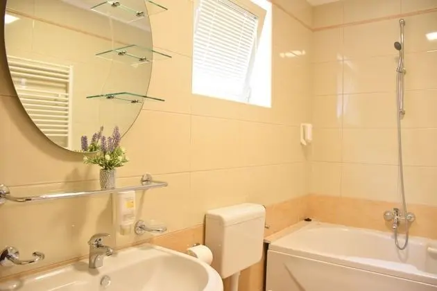 Comfort Tek Büyük Yataklı Oda