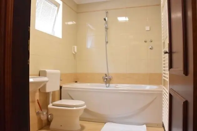 Comfort Tek Büyük Yataklı Oda