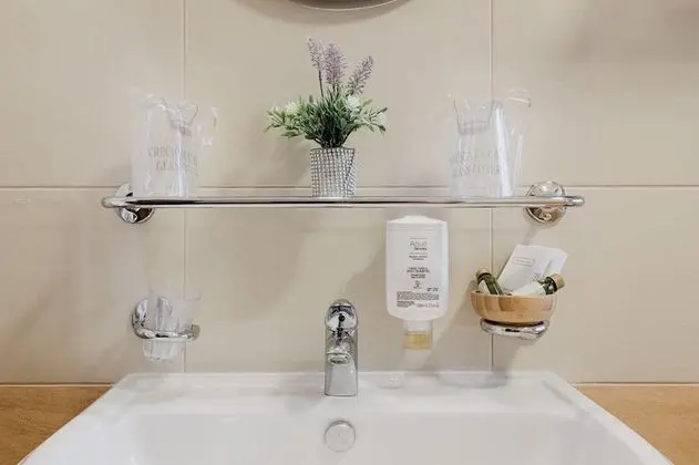 Comfort Tek Büyük Yataklı Oda