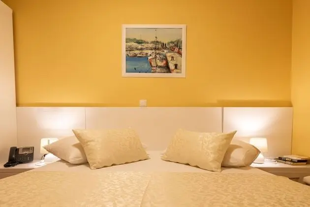 Tek Büyük Yataklı Oda, Zemin Kat