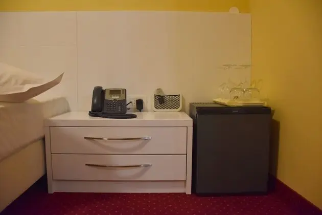 Tek Büyük Yataklı Oda, Zemin Kat