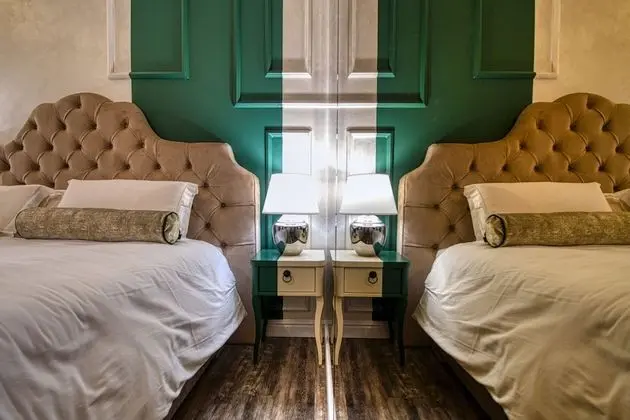 Design Tek Büyük veya İki Ayrı Yataklı Oda (13)