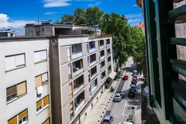 Design Tek Büyük veya İki Ayrı Yataklı Oda (13)