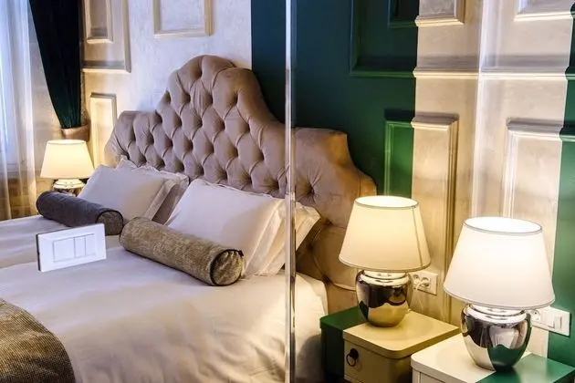 Design Tek Büyük veya İki Ayrı Yataklı Oda (14)