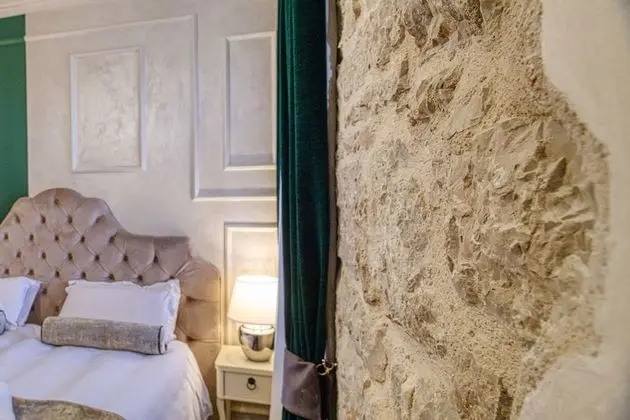 Design Tek Büyük veya İki Ayrı Yataklı Oda (14)