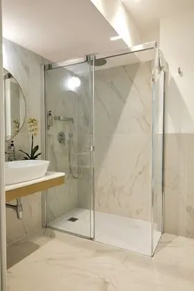 Superior Tek Büyük veya İki Ayrı Yataklı Oda
