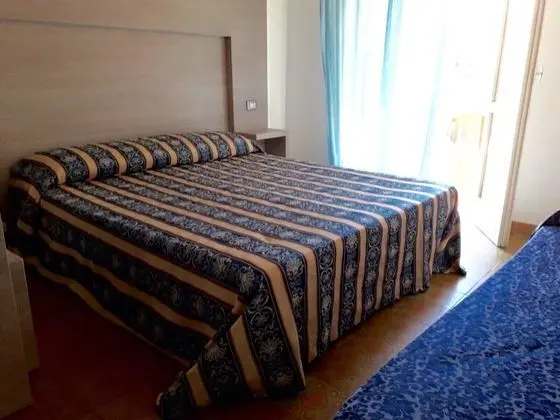 Üç Kişilik Oda, Balkon