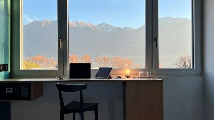 Tek Büyük veya İki Ayrı Yataklı Oda, Göl Manzaralı