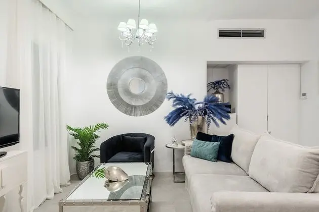 Junior Süit, Deniz Manzaralı (Outdoor Hot Tub)