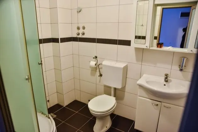 Basic Üç Kişilik Oda, Deniz Manzaralı