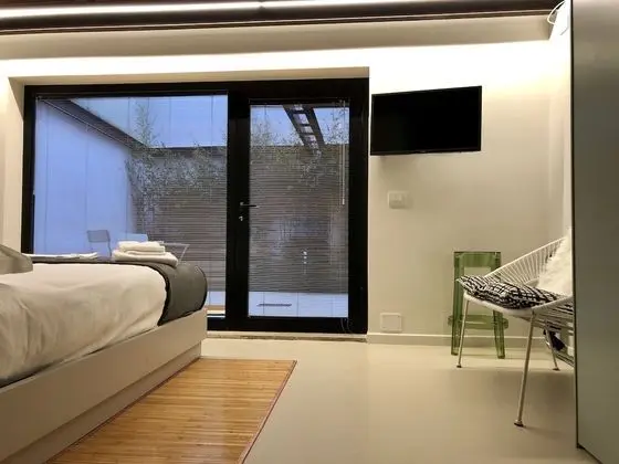 Design Apart Daire, 1 Büyük (Queen) Boy Yatak (1)