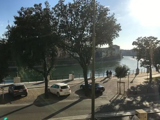 Standard Apart Daire, Şehir Manzaralı (2)