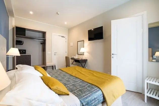 Comfort Tek Büyük Yataklı Oda, Kısmi Deniz Manzaralı