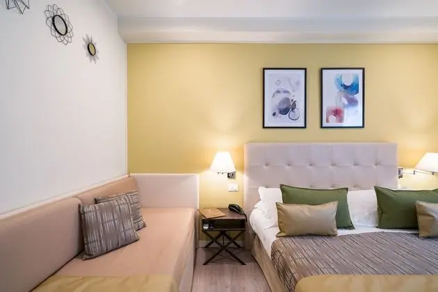 Comfort Üç Kişilik Oda, Kısmi Deniz Manzaralı