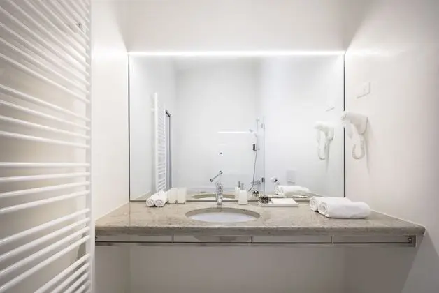 Deluxe Tek Büyük Yataklı Oda, Teras, Deniz Manzaralı