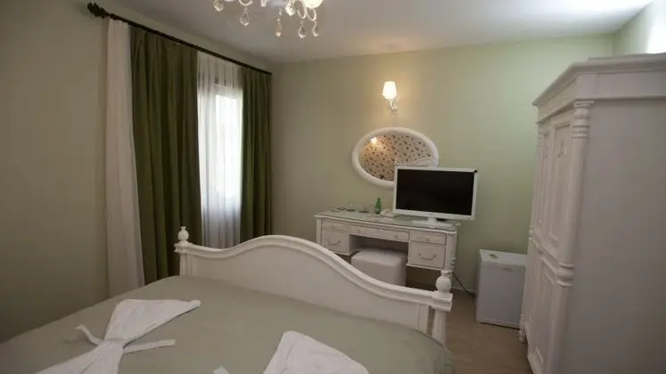 Deluxe Çift Kişilik veya İki Yataklı Oda