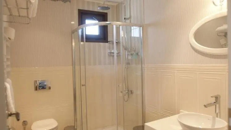 Deluxe Çift Kişilik veya İki Yataklı Oda