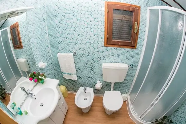 Comfort Karavan (Pet Friendly)