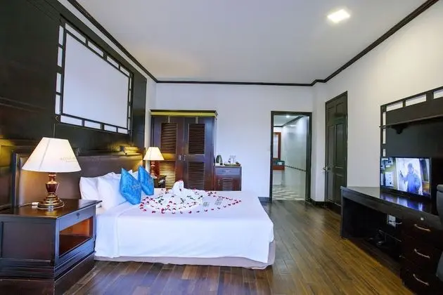 Luxury Tek Büyük Yataklı Oda