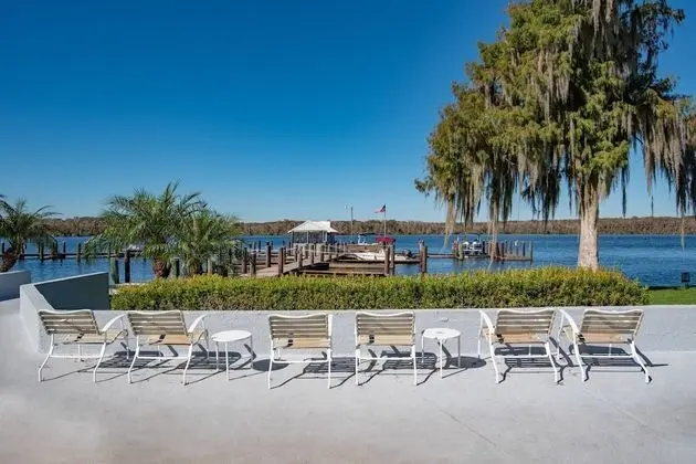 Daire (River Bend B212)