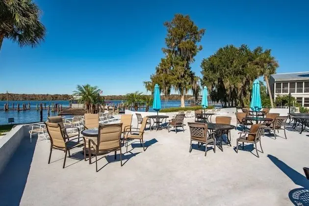 Daire (River Bend B212)