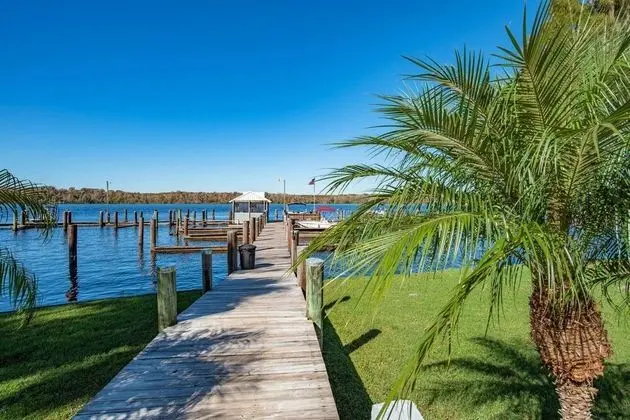 Daire (River Bend B212)