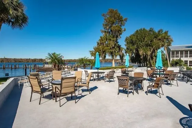 Daire (River Bend C122)