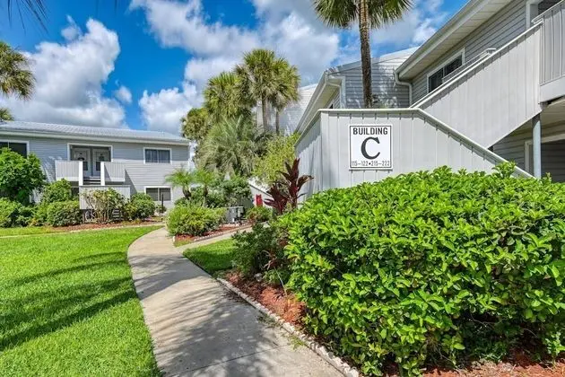 Daire (River Bend C122)