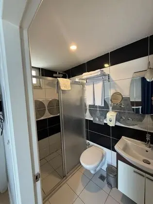Standart Oda, Nehir Manzaralı, Balkonlu