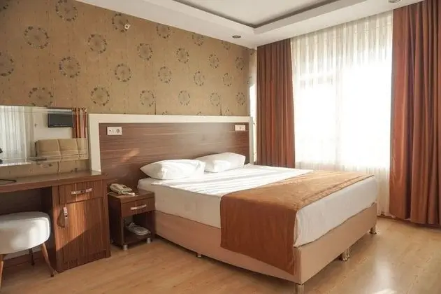 Standart Oda - Nehir Manzarali