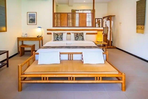 Tek Büyük veya İki Ayrı Yataklı Oda (Pond/Garden Ground Floor )