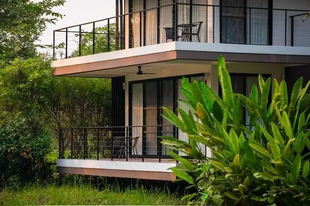 Tek Büyük veya İki Ayrı Yataklı Oda (Pond/Garden Ground Floor )