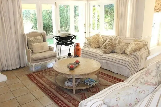 Family Ev, Sigara İçilmez, Bahçe Manzaralı