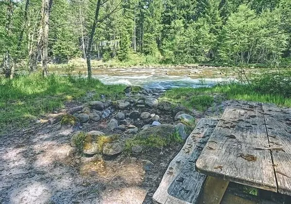 Kulübe, Birden Çok Yatak (River Dance Retreat)