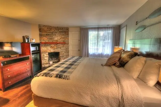 Deluxe Oda, 1 En Büyük (King) Boy Yatak ve Çekyat, Şömine (Private Balcony)