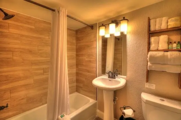 Deluxe Oda, 1 En Büyük (King) Boy Yatak ve Çekyat, Şömine (Private Balcony)