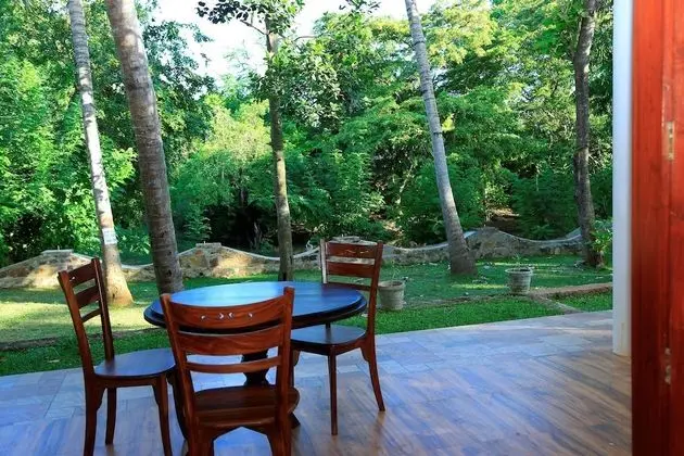 Tek Büyük veya İki Ayrı Yataklı Oda, Balkon