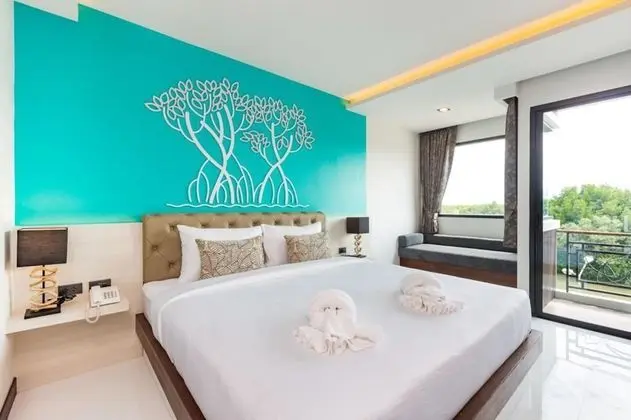 Deluxe King View River with Balcony