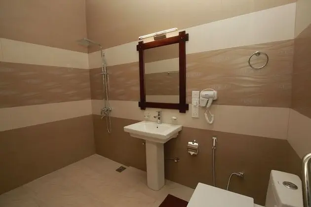 Deluxe Tek Büyük Yataklı Oda, Nehir Manzaralı