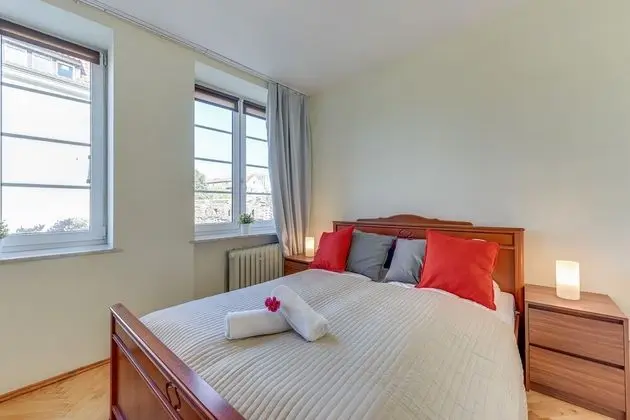 Apart Daire, 2 Yatak Odası, 2 Banyolu, Nehir Manzaralı