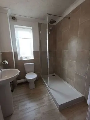Standard Tek Büyük Yataklı Oda, Engellilere Uygun, Banyolu/Duşlu