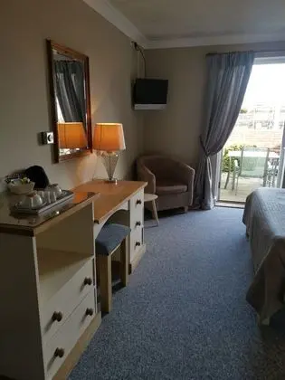 Tek Büyük Yataklı Oda, Engellilere Uygun, Banyolu/Duşlu (Disabled Access)