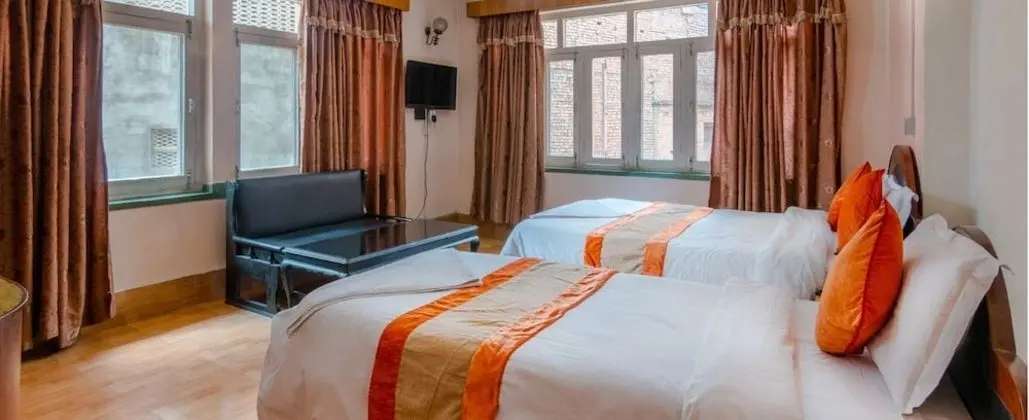 Classic Tek Büyük veya İki Ayrı Yataklı Oda