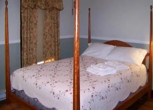 Family Süit, Özel Banyo (Trey Run #5)