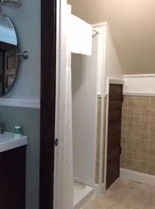 Family Süit, Özel Banyo (Trey Run #5)